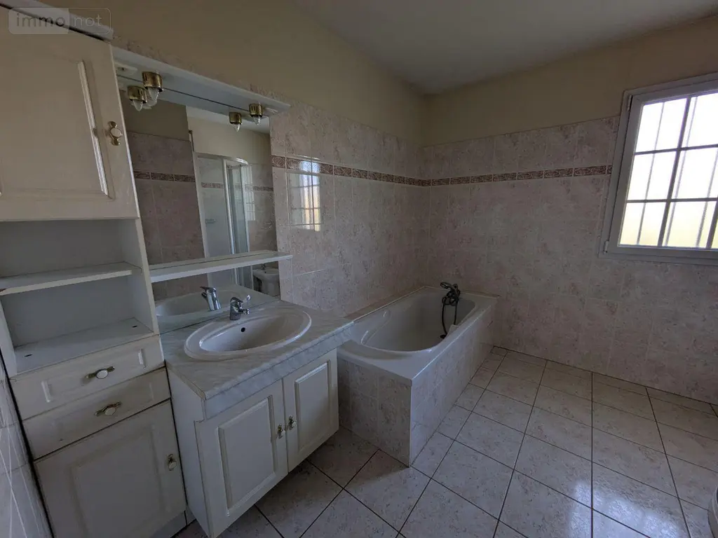 Maison a vendre Changé 72560 Sarthe 72 135 m2 6 pièces 298700 euros 16687/9 009