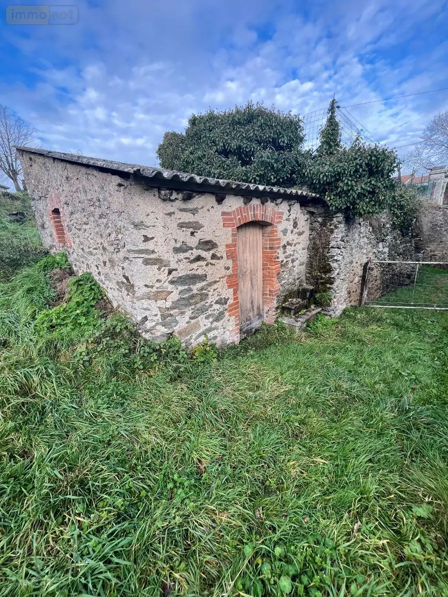 Appartement a vendre Chemillé-en-Anjou 49120 Maine-et-Loire 49 140 m2 6 pièces 310500 euros 49062/794 022