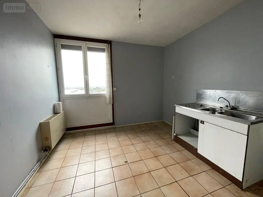Appartement a vendre Lannion 22300 Côtes-d'Armor 22 66 m2 3 pièces 111675 euros A19 003