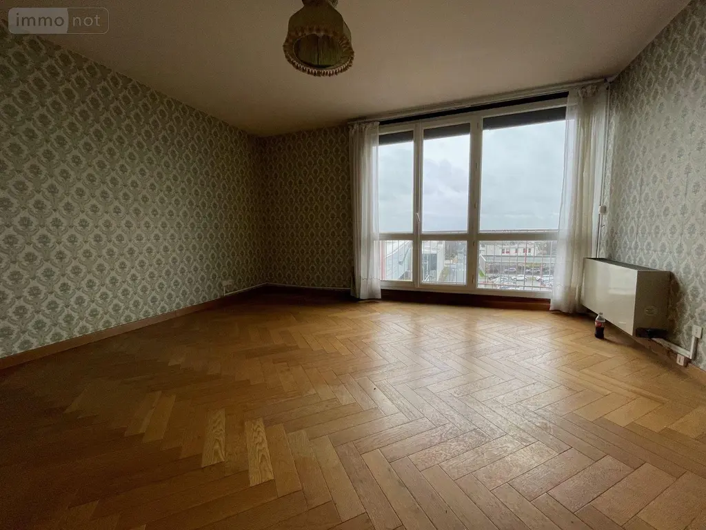 Appartement a vendre Lannion 22300 Côtes-d'Armor 22 66 m2 3 pièces 111675 euros A19 002