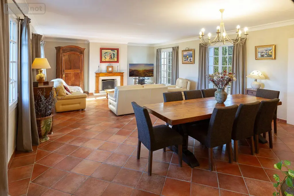 Maison a vendre Aix-en-Provence 13100 Bouches-du-Rhône 13 241 m2 7 pièces 1345000 euros 10521/31 008
