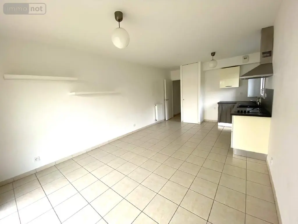 Location appartement Concarneau 29900 Finistère 29 44 m2 2 pièces 650 euros 008/638 003