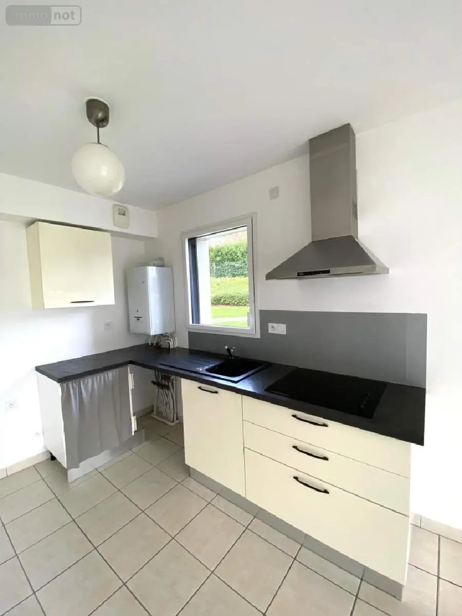 Location appartement Concarneau 29900 Finistère 29 44 m2 2 pièces 650 euros 008/638 005