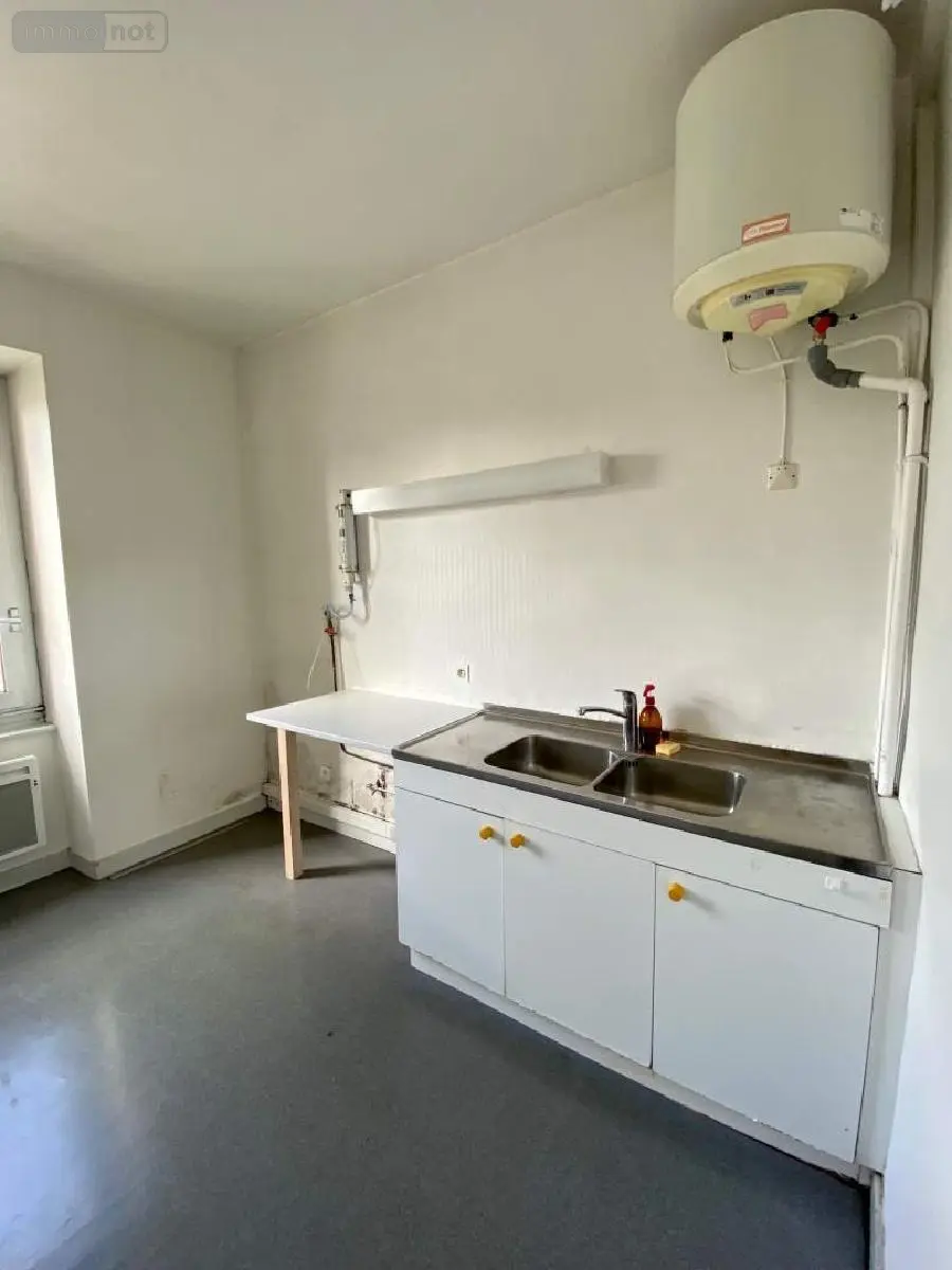 Location fonds et murs commerciaux Concarneau 29900 Finistère 29 55 m2 3 pièces 750 euros 008/1194 004