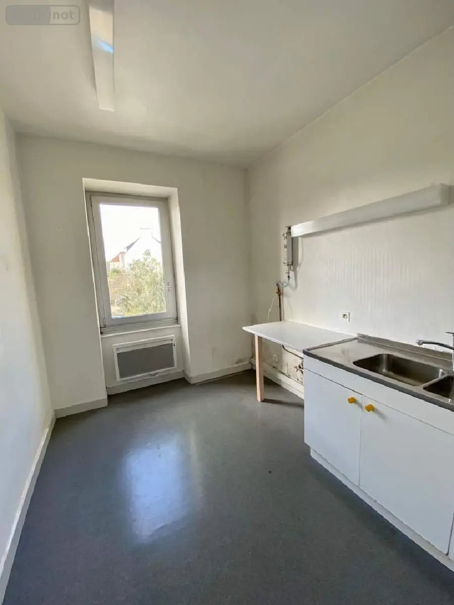 Location fonds et murs commerciaux Concarneau 29900 Finistère 29 55 m2 3 pièces 750 euros 008/1194 005