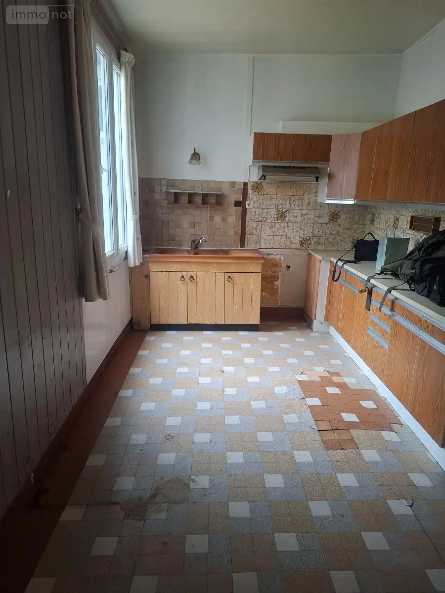 Maison a vendre Châteauneuf-sur-Cher 18190 Cher 18 137 m2 7 pièces 64500 euros 18016/2098 004