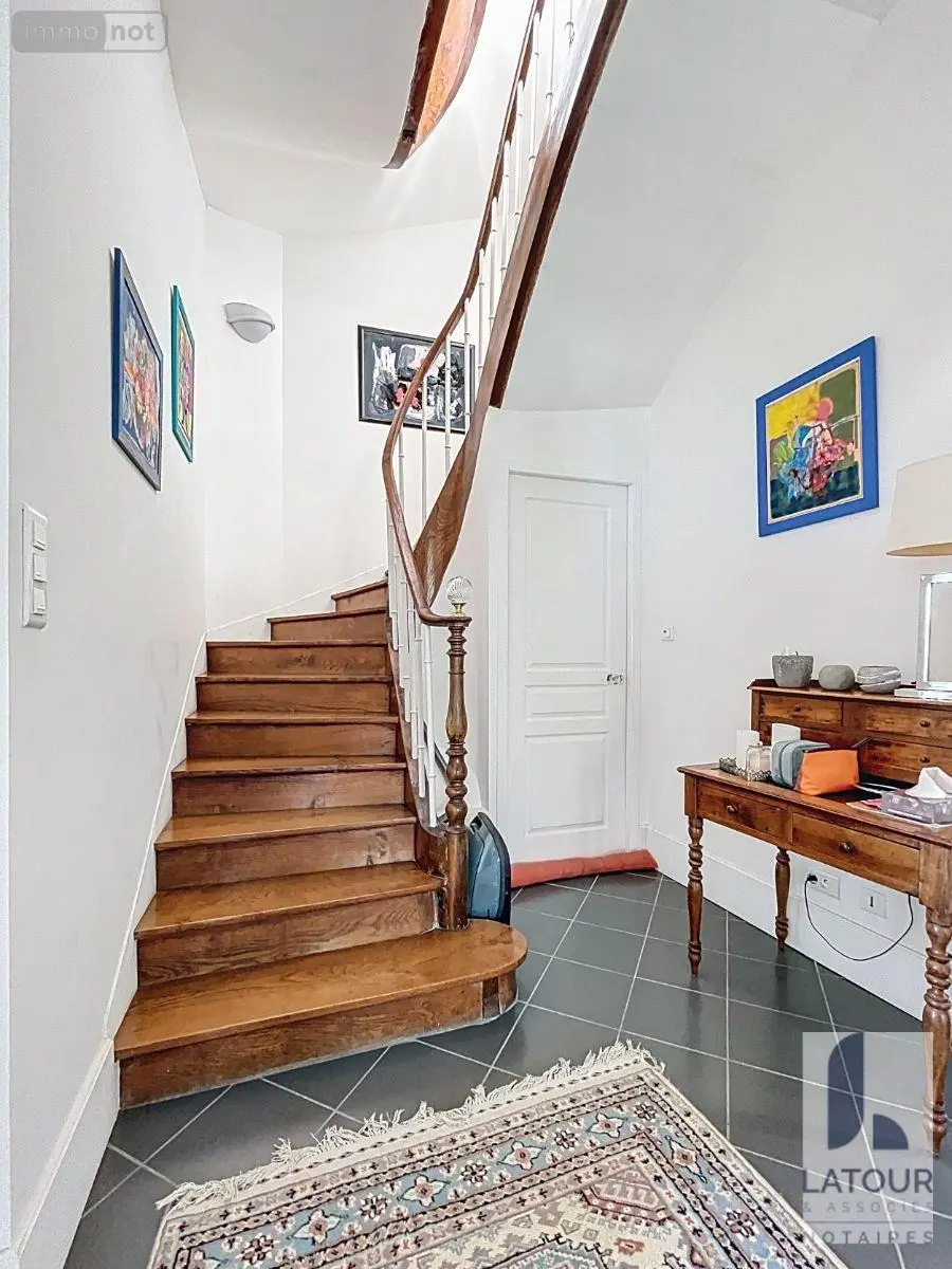 Maison a vendre Saint-Laurent-sur-Manoire 24330 Dordogne 24 205 m2 6 pièces 546000 euros 24001/VENT/643 006
