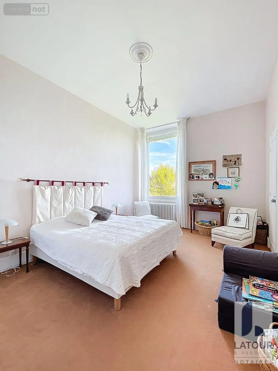 Maison a vendre Saint-Laurent-sur-Manoire 24330 Dordogne 24 205 m2 6 pièces 546000 euros 24001/VENT/643 009