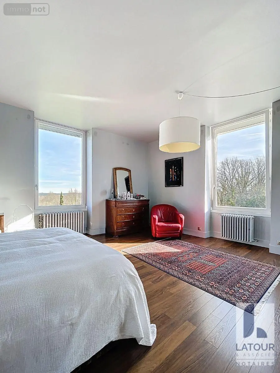 Maison a vendre Saint-Laurent-sur-Manoire 24330 Dordogne 24 205 m2 6 pièces 546000 euros 24001/VENT/643 008