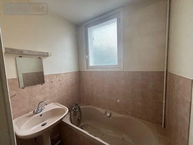 Appartement a vendre Saint-Amand-Montrond 18200 Cher 18 78 m2 4 pièces 21200 euros 18022/836 004
