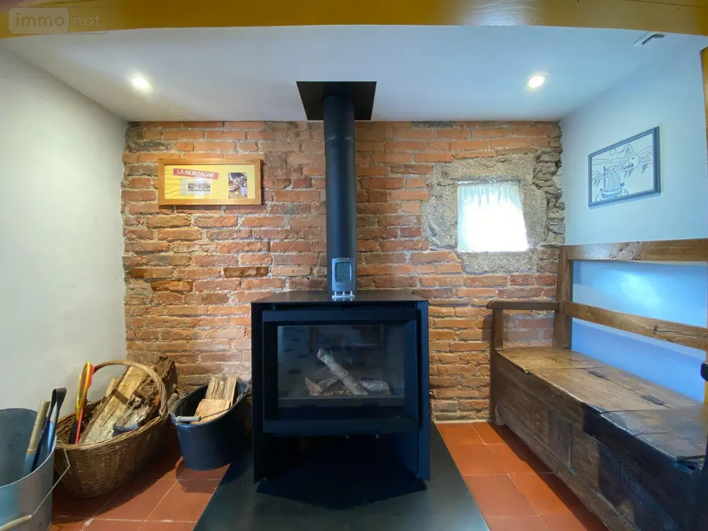 Maison a vendre Saint-Étienne-de-Maurs 15600 Cantal 15 109 m2 5 pièces 222600 euros 15061-40 003