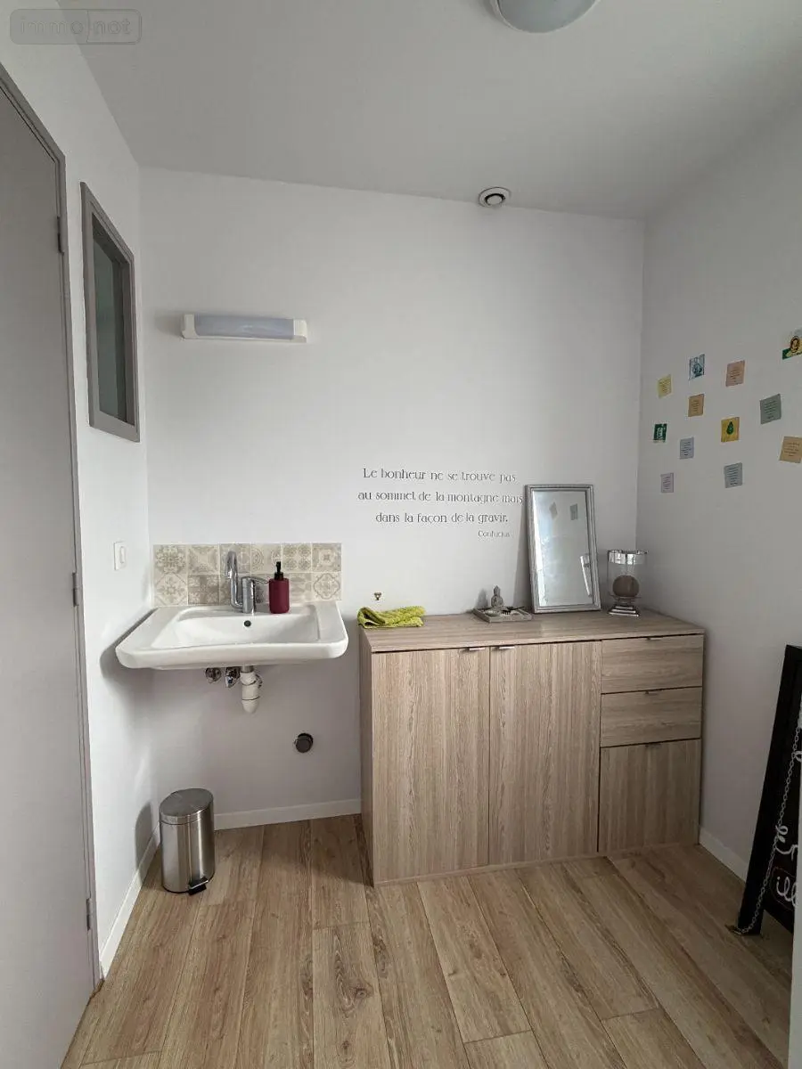 Location fonds et murs commerciaux Névez 29920 Finistère 29 44 m2 3 pièces 670 euros 11286/901 005