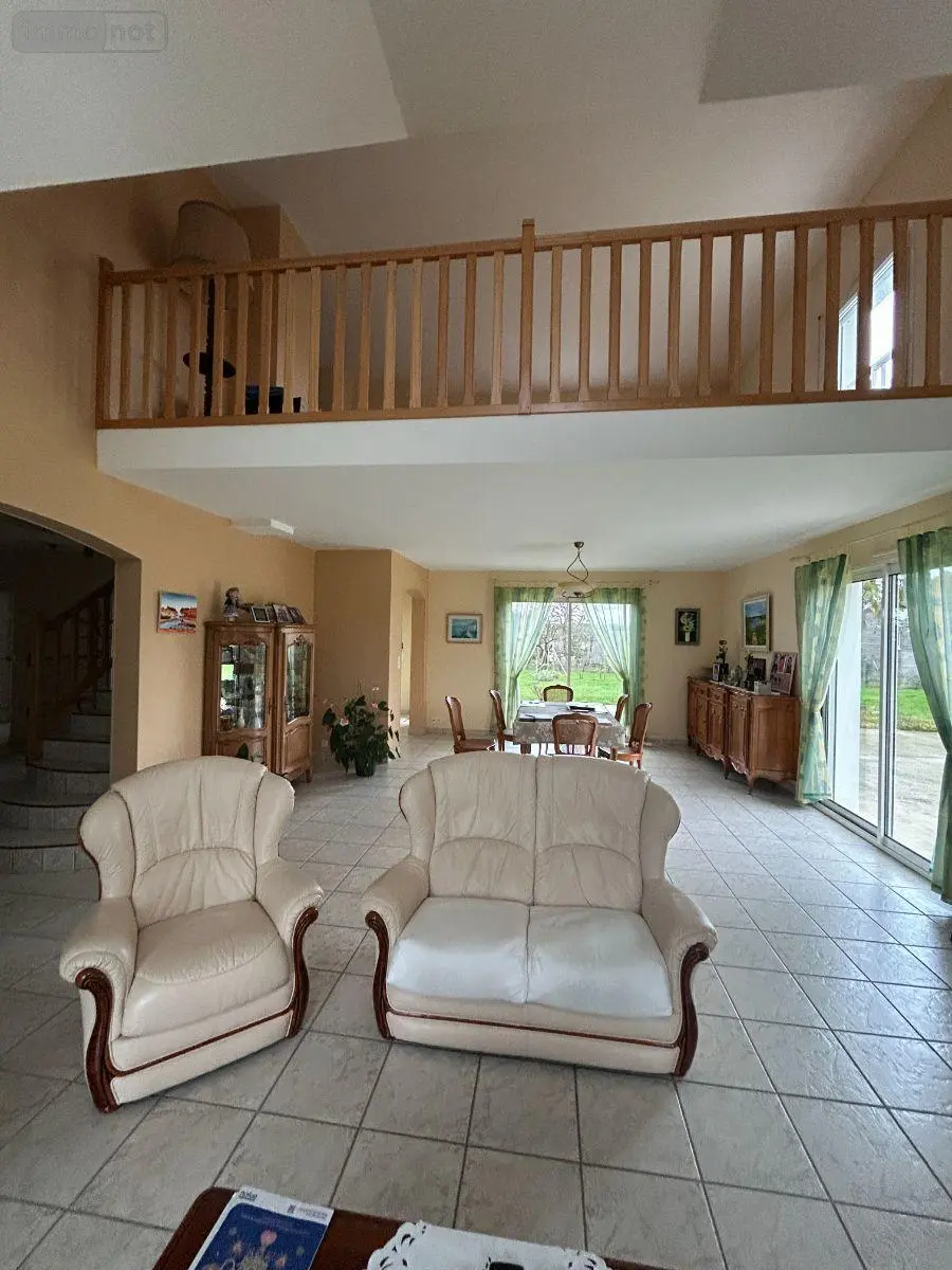 Maison a vendre Chalonnes-sur-Loire 49290 Maine-et-Loire 49 208 m2 6 pièces 635400 euros 12516/1272 007