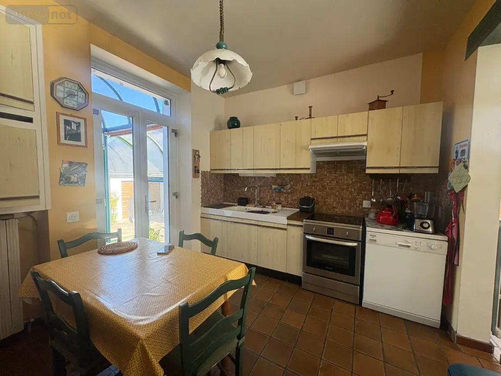 Maison a vendre Argenton-sur-Creuse 36200 Indre 36 209 m2 10 pièces 254400 euros 037/2690 007