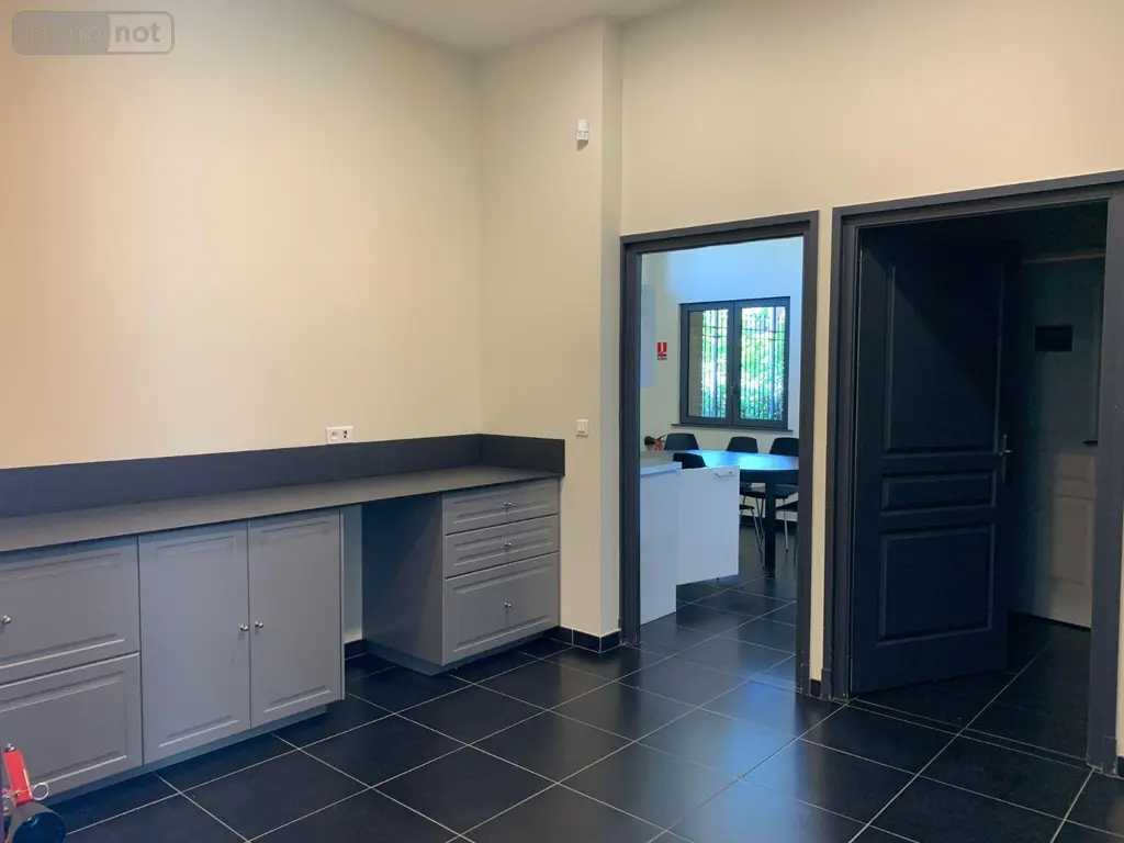 Immeuble de rapport a vendre Bailleul 59270 Nord 59 323 m2 11 pièces 621600 euros F30421 012