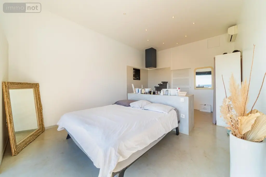 Maison a vendre Saint-Paul 97434 La Réunion 974 200 m2 5 pièces 1490000 euros MTLE 011