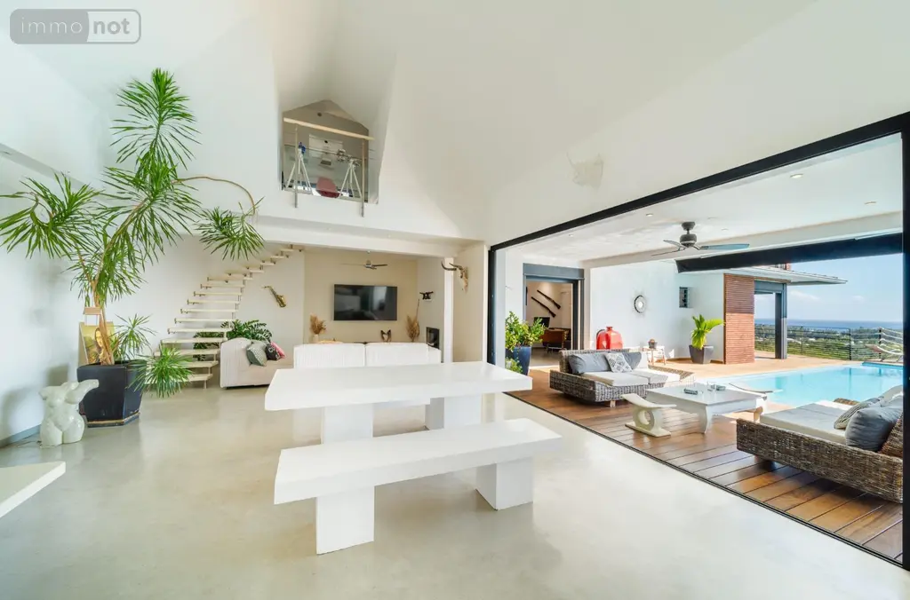 Maison a vendre Saint-Paul 97434 La Réunion 974 200 m2 5 pièces 1490000 euros MTLE 006