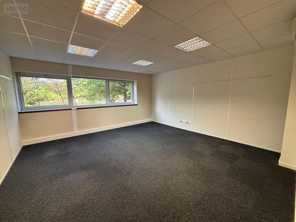Fonds et murs commerciaux a vendre Bruz 35170 Ille-et-Vilaine 35 320 m2 11 pièces 571450 euros 35129-6718 002