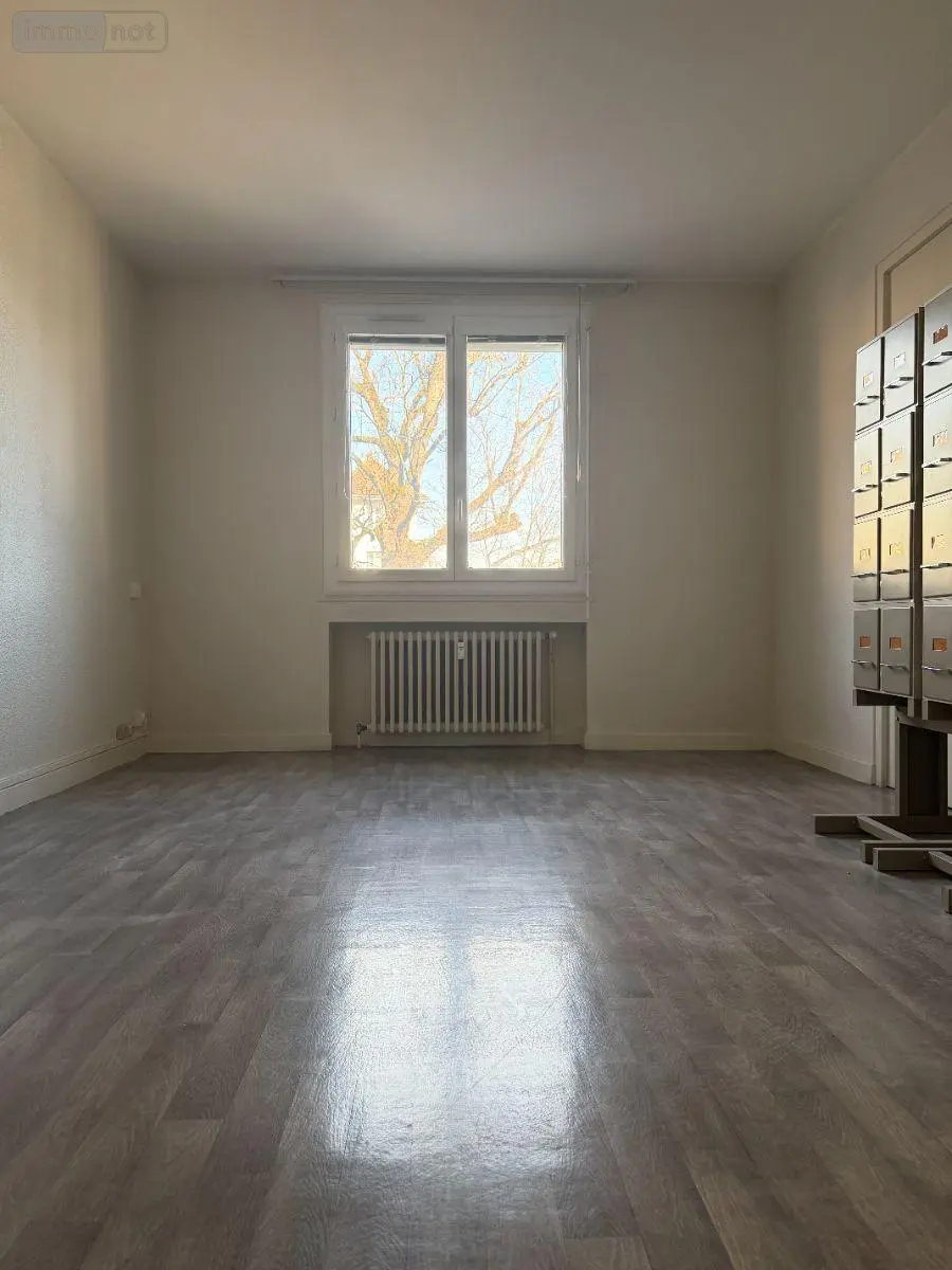 Appartement a vendre Mâcon 71000 Saône-et-Loire 71 141 m2 6 pièces 232000 euros APPT 810 005