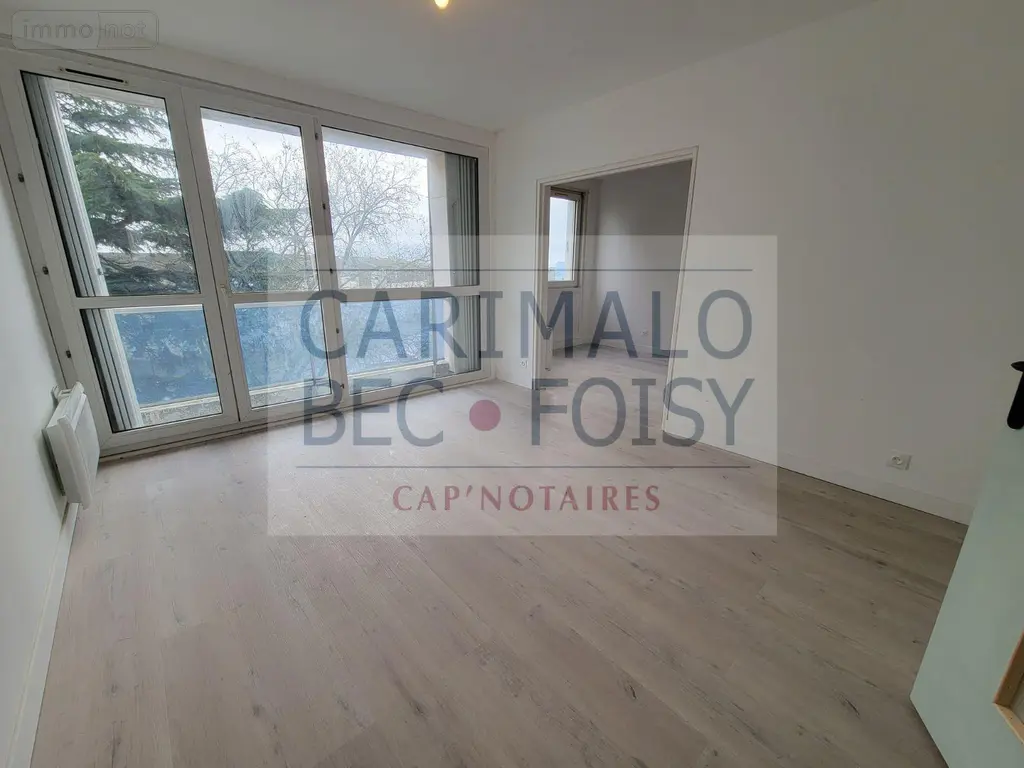 Appartement a vendre Châteaudun 28200 Eure-et-Loir 28 91 m2 4 pièces 70700 euros RC/968 004