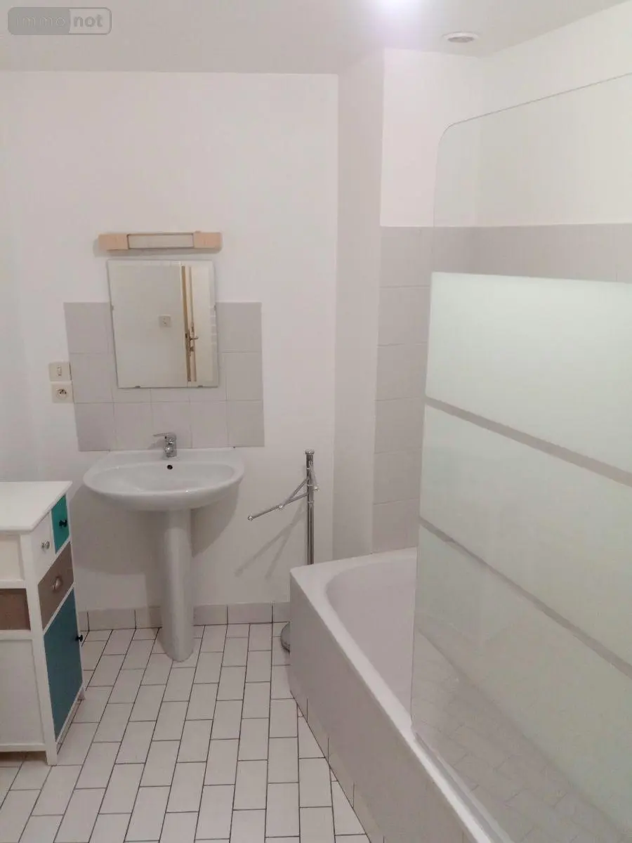 Immeuble de rapport a vendre Mauriac 15200 Cantal 15 86 m2 73140 euros 15060/1258 005