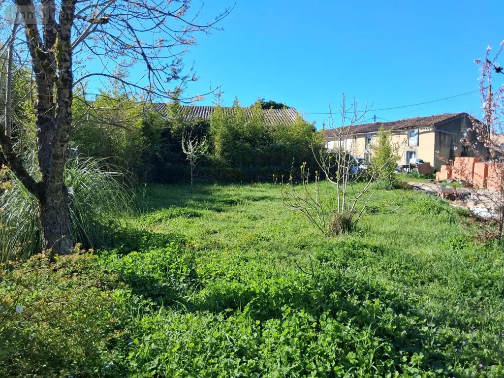 Maison a vendre Berson 33390 Gironde 33 335 m2 8 pièces 219500 euros 33082/371-372 008