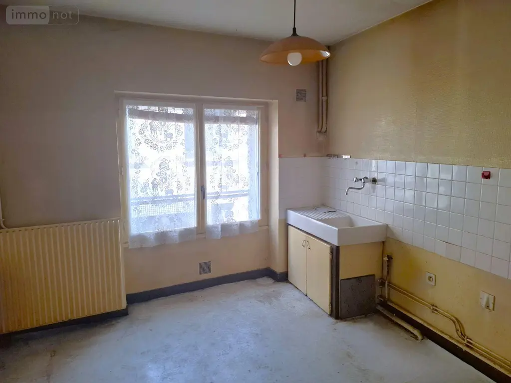 Maison a vendre Issoire 63500 Puy-de-Dôme 63 95 m2 8 pièces 144500 euros 2026-73-2026070 010