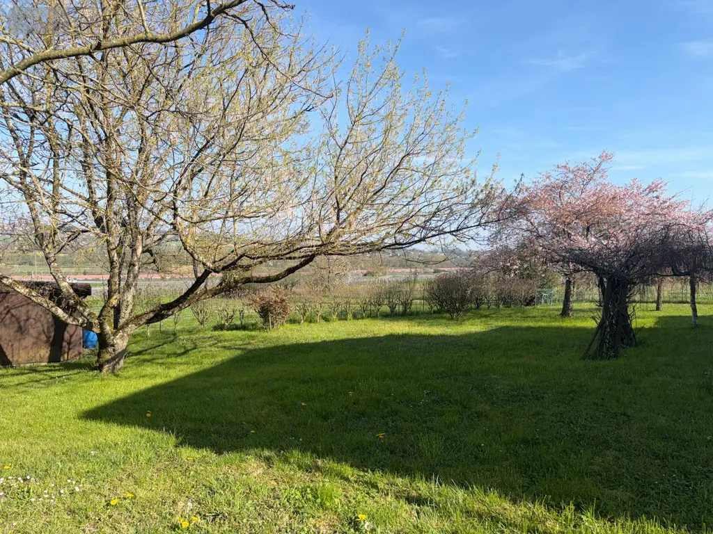 Maison a vendre Davayé 71960 Saône-et-Loire 71 192 m2 8 pièces 395200 euros MA 686 019