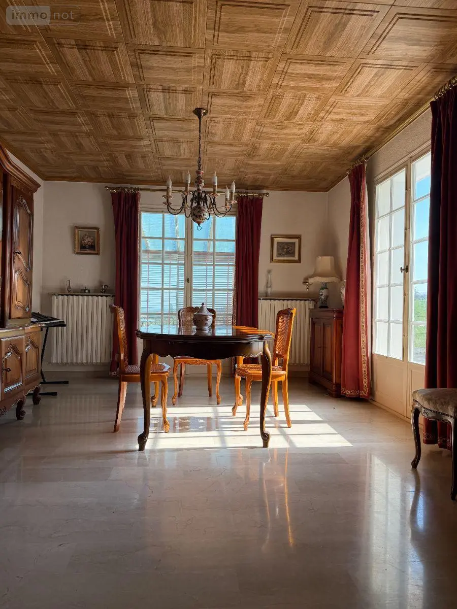 Maison a vendre Davayé 71960 Saône-et-Loire 71 192 m2 8 pièces 395200 euros MA 686 004