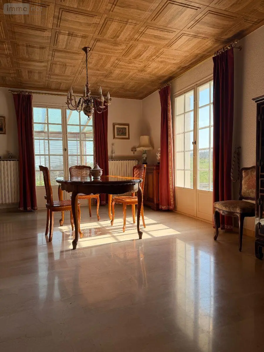 Maison a vendre Davayé 71960 Saône-et-Loire 71 192 m2 8 pièces 395200 euros MA 686 025