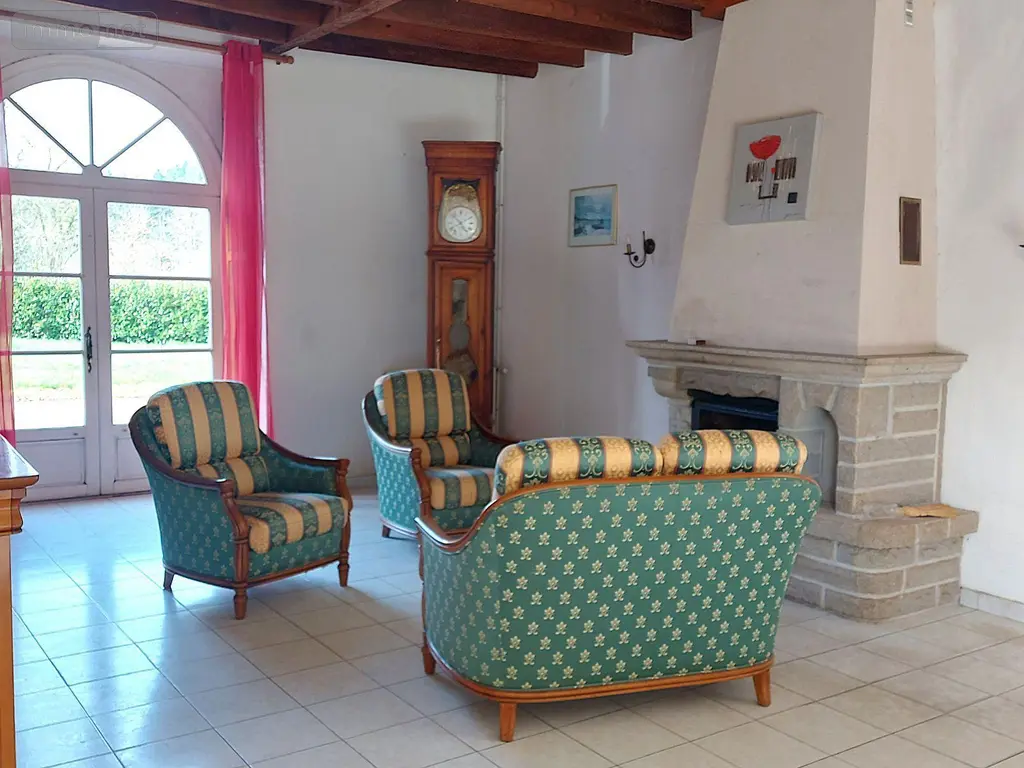 Propriete a vendre Combourg 35270 Ille-et-Vilaine 35 172 m2 5 pièces 468000 euros 091-835 006