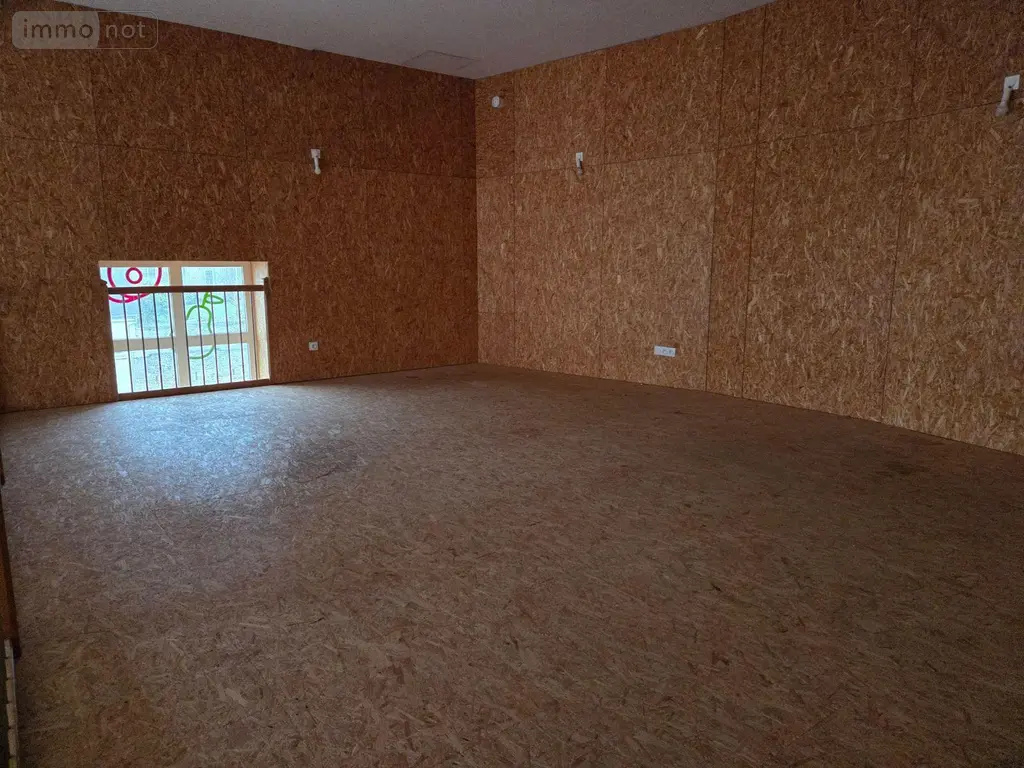 Fonds et murs commerciaux a vendre Mayenne 53100 Mayenne 53 126 m2 3 pièces 136000 euros 53075/FC13 007