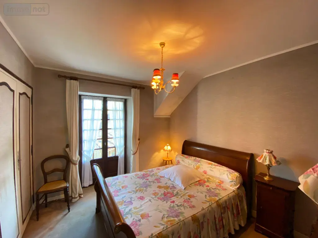 Maison a vendre Arpajon-sur-Cère 15130 Cantal 15 212 m2 8 pièces 318000 euros 15061-46 008