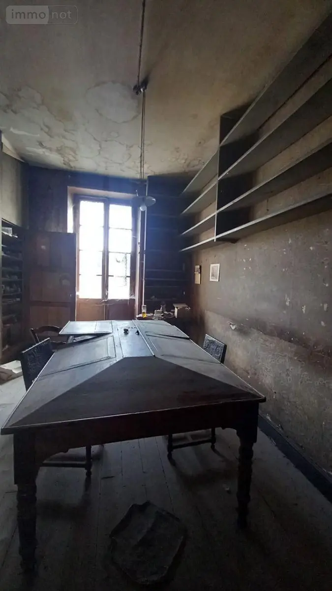 Immeuble de rapport a vendre Murat 15300 Cantal 15 450 m2 106000 euros FG/2498 007