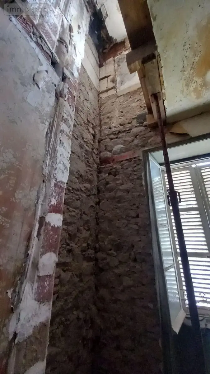 Immeuble de rapport a vendre Murat 15300 Cantal 15 450 m2 106000 euros FG/2498 017