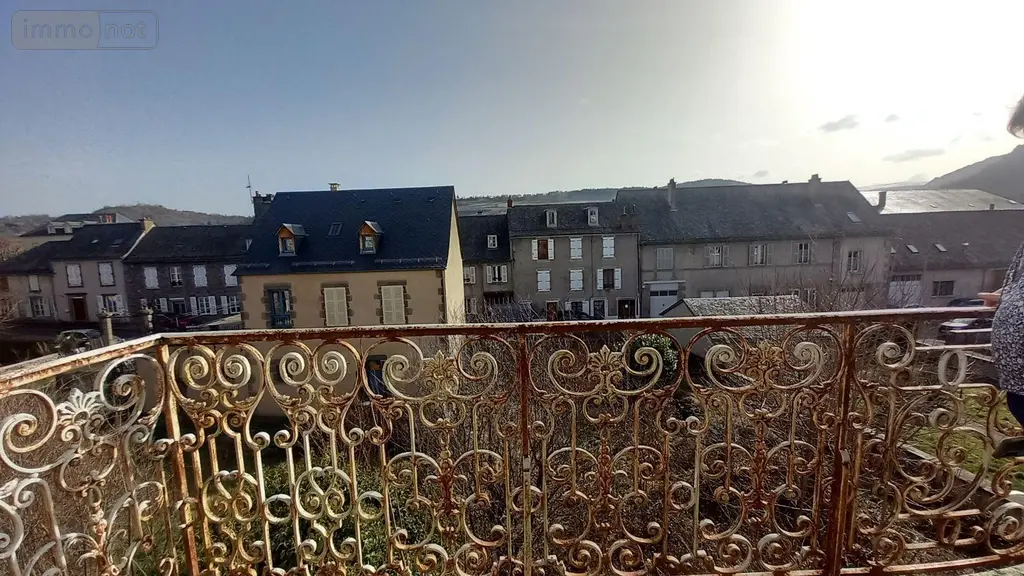 Immeuble de rapport a vendre Murat 15300 Cantal 15 450 m2 106000 euros FG/2498 002
