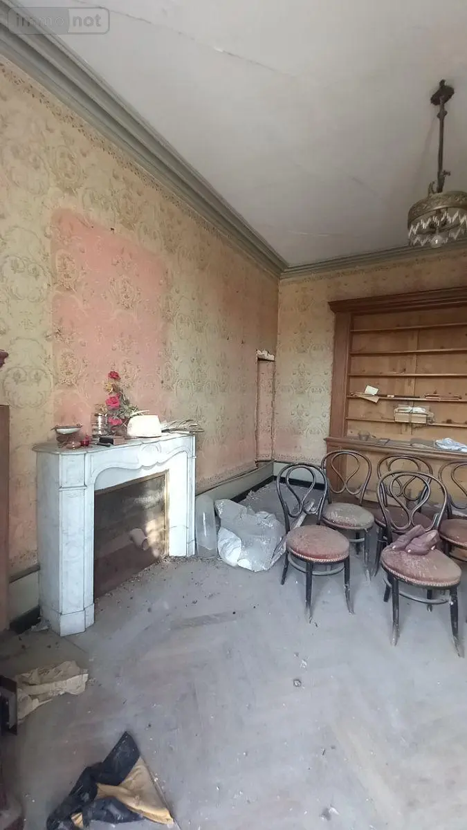 Immeuble de rapport a vendre Murat 15300 Cantal 15 450 m2 106000 euros FG/2498 020