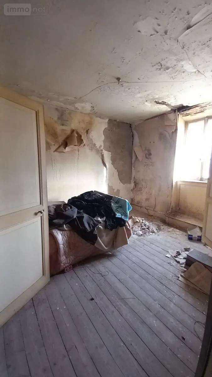 Immeuble de rapport a vendre Murat 15300 Cantal 15 450 m2 106000 euros FG/2498 025