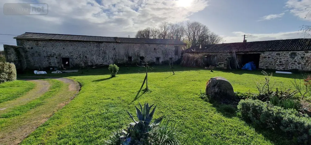 Propriete a vendre Sainte-Gemme 79330 Deux-Sèvres 79 286 m2 8 pièces 299000 euros 79079-50 003