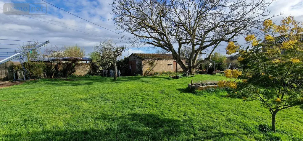 Propriete a vendre Sainte-Gemme 79330 Deux-Sèvres 79 286 m2 8 pièces 299000 euros 79079-50 013
