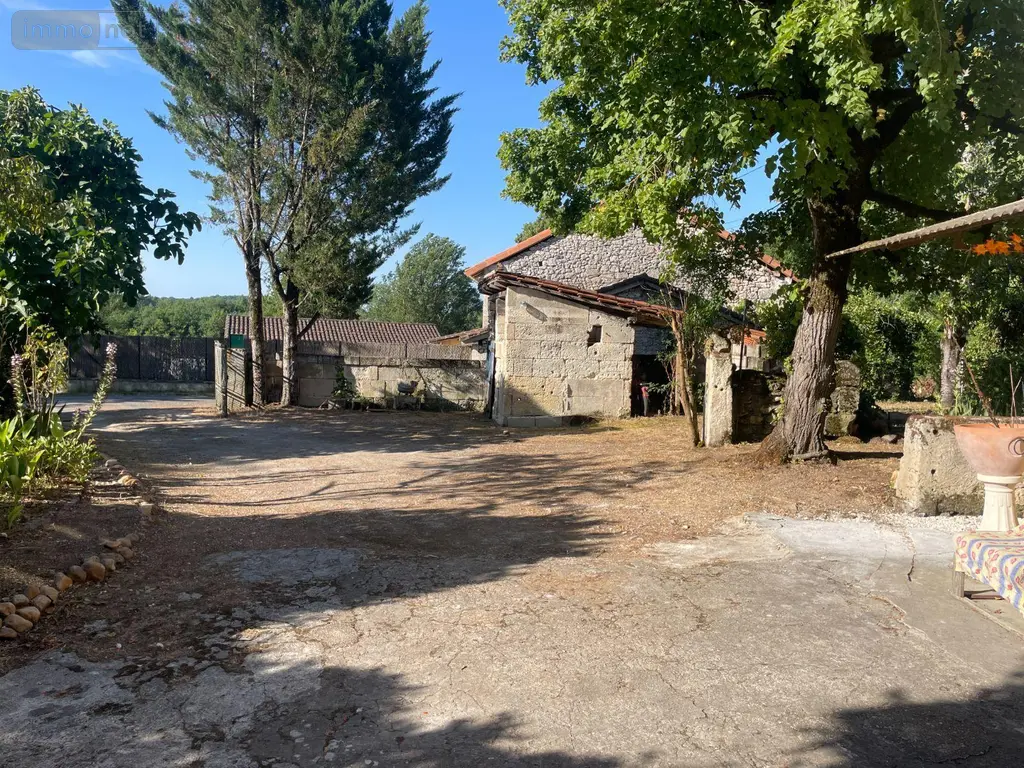 Propriete a vendre Bourg-des-Maisons 24320 Dordogne 24 129 m2 5 pièces 265000 euros 077/1716 069