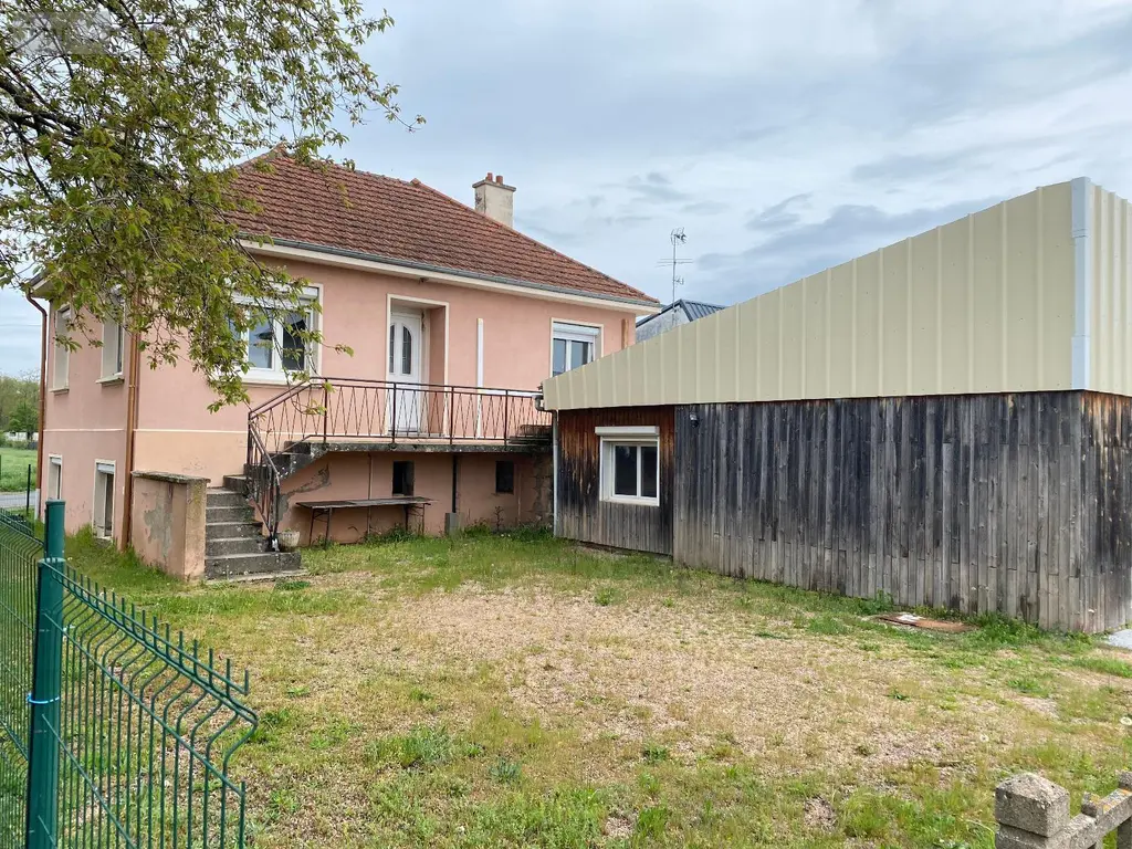 Maison a vendre Molinet 03510 Allier 03 135 m2 73960 euros M-E-TI/DLB3 024