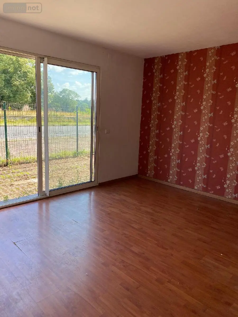 Maison a vendre Molinet 03510 Allier 03 135 m2 73960 euros M-E-TI/DLB3 003