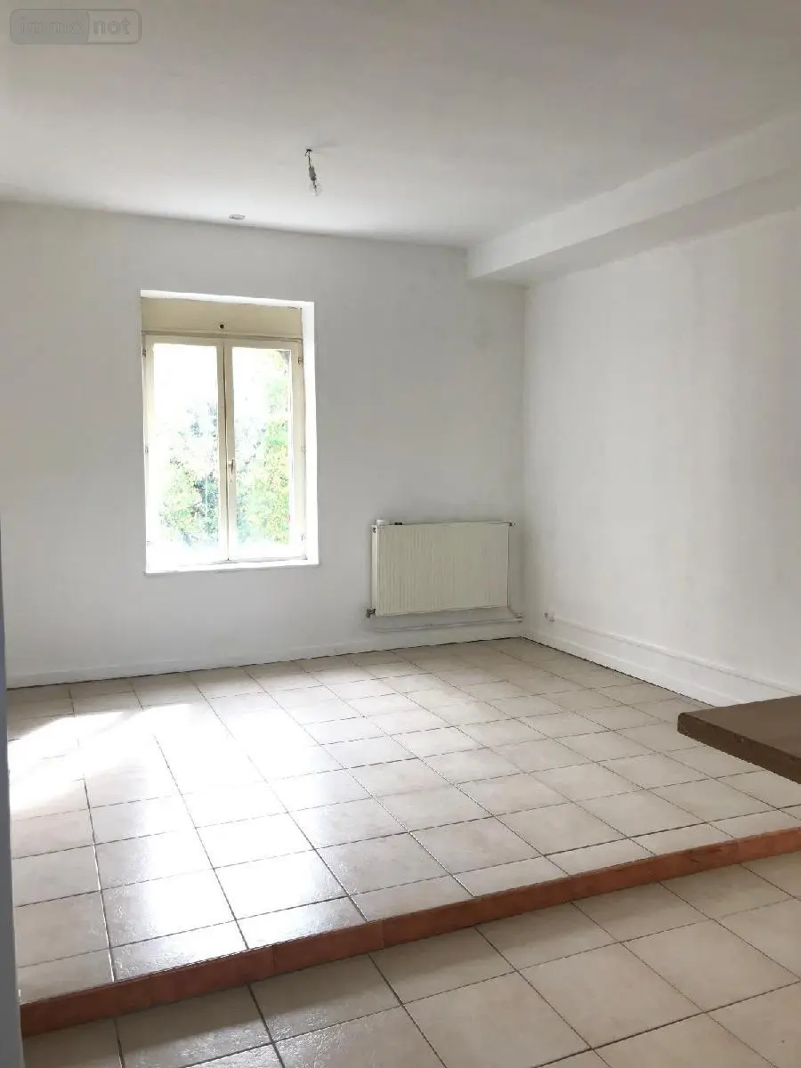 Immeuble de rapport a vendre Génelard 71420 Saône-et-Loire 71 279 m2 136840 euros IM-E-CA 011