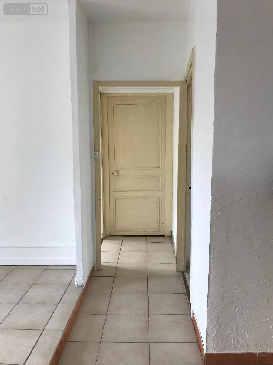 Immeuble de rapport a vendre Génelard 71420 Saône-et-Loire 71 279 m2 136840 euros IM-E-CA 010