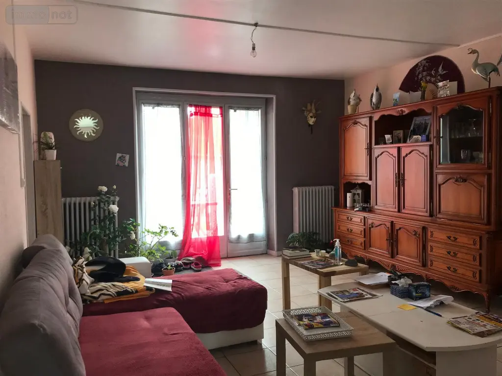 Immeuble de rapport a vendre Génelard 71420 Saône-et-Loire 71 279 m2 136840 euros IM-E-CA 018