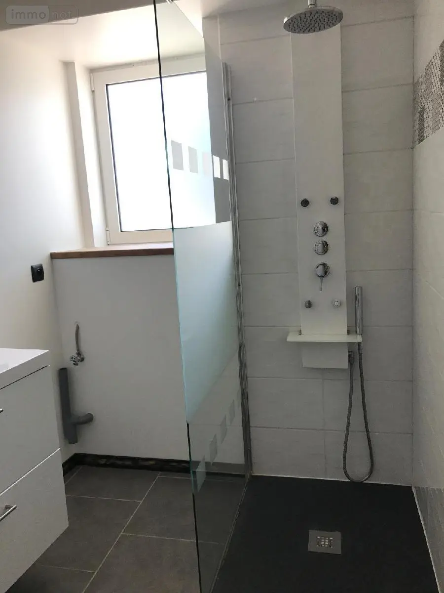 Appartement a vendre Paray-le-Monial 71600 Saône-et-Loire 71 63 m2 3 pièces 115880 euros A-P-V 006