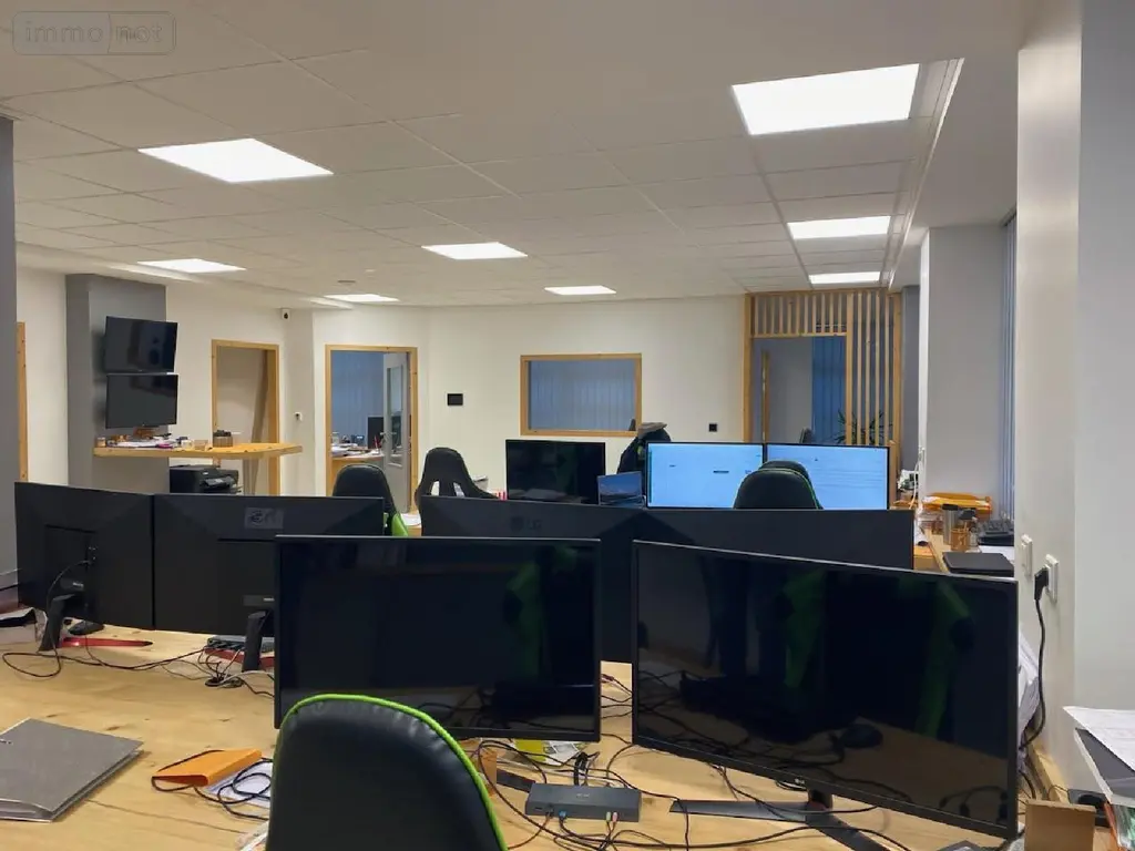 Fonds et murs commerciaux a vendre Paray-le-Monial 71600 Saône-et-Loire 71 4 pièces 241640 euros VTE-P-SY 005