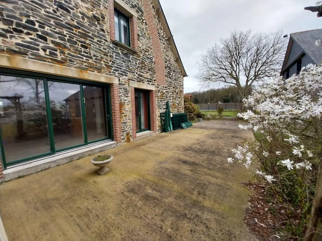 Maison a vendre Étrelles 35370 Ille-et-Vilaine 35 228 m2 6 pièces 336375 euros 35131-225 013