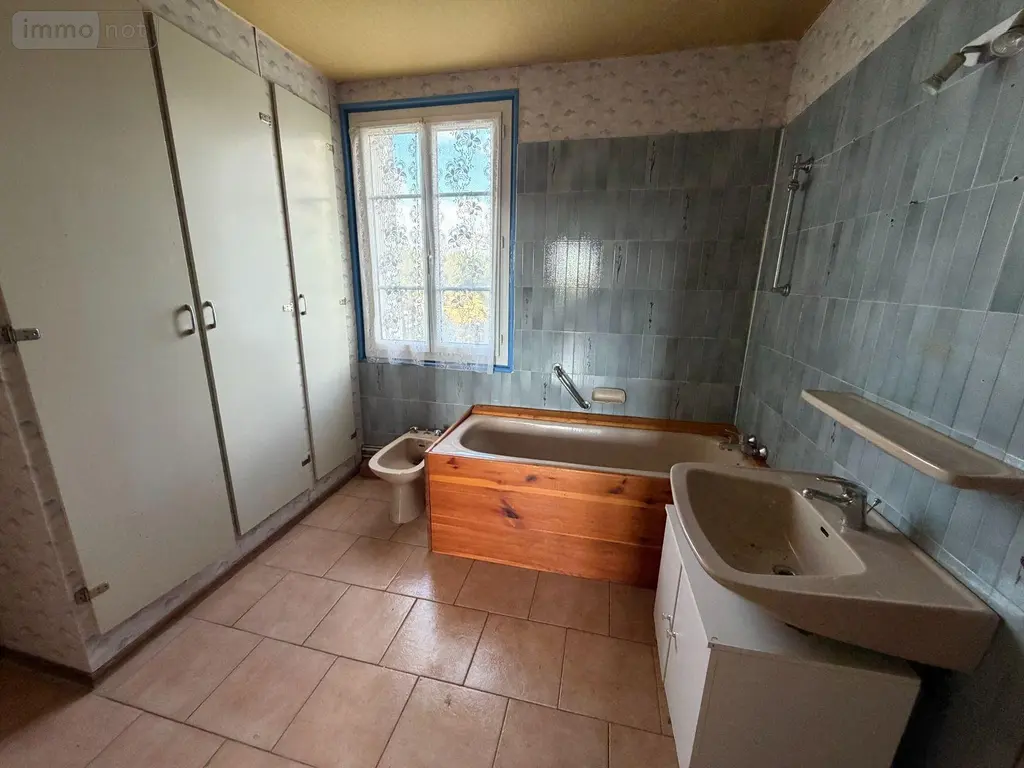 Maison a vendre Lacapelle-Marival 46120 Lot 46 225 m2 10 pièces 137200 euros 46030/MAIS/569 009